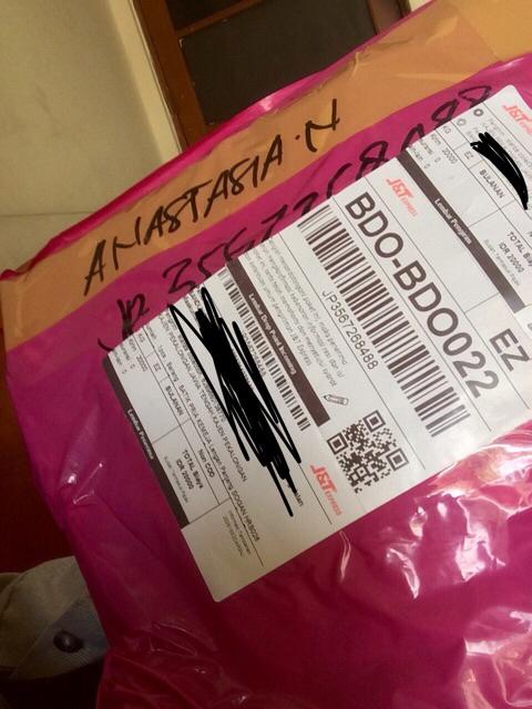 Kemeja Batik Lengan Pendek - Batik Pria Modern Stanza - Batik Pekalongan