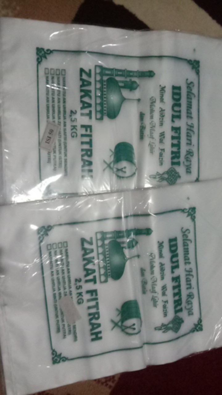 [isi 50pcs] Plastik / Plastik Zakat 2,5kg Stock Banyak!!