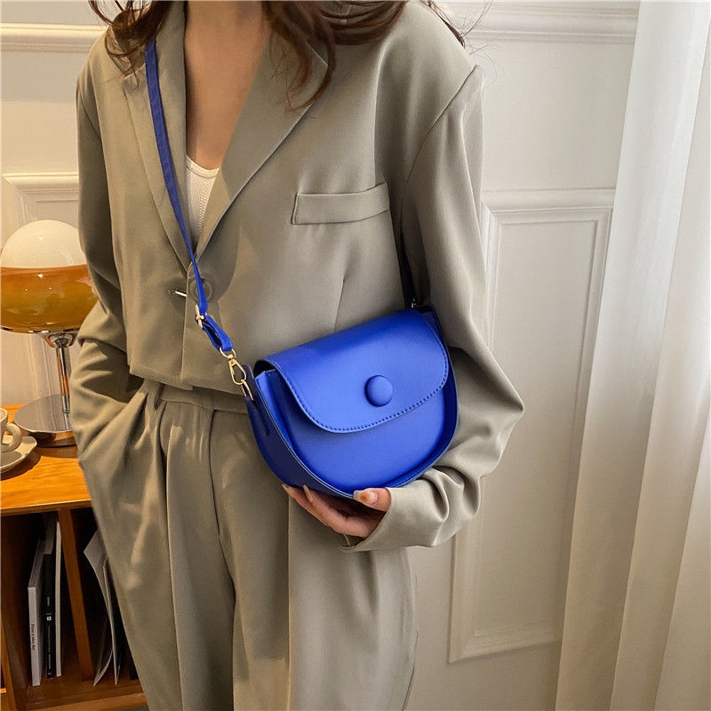 Klein blue saddle bag women's spring and summer all-match niche design high-end 2022 new one-shoulder messenger bag women