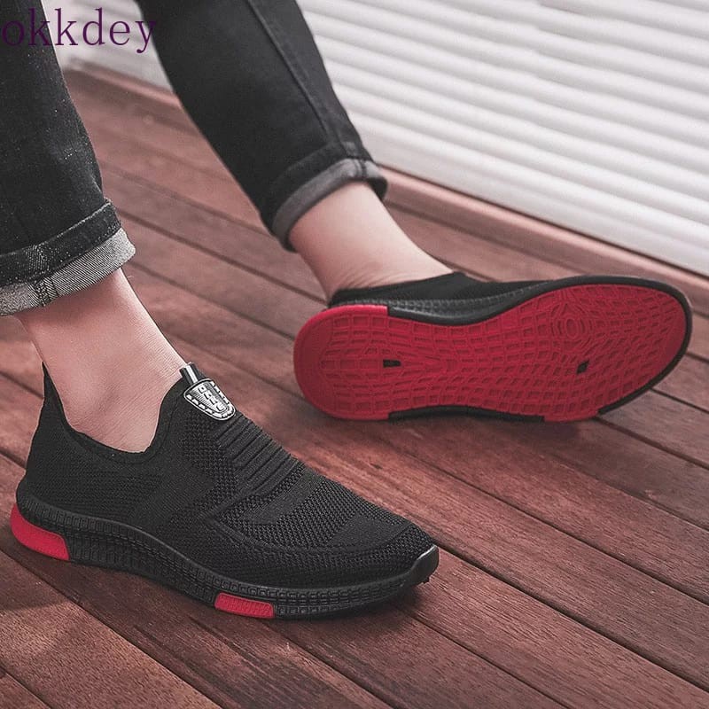 SEPATU PRIA SLIP ON ONKE NS 52