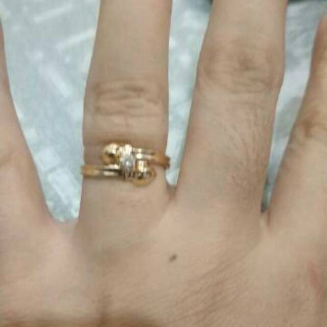 Banyak motif yaa. Cincin model selisih anak dan dewasa emas asli kadar 700 70% 16k 22 surabaya permata 10 11 12 13