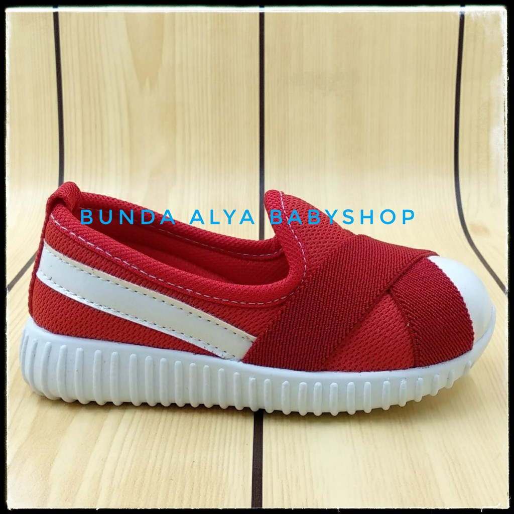 Sepatu Anak Perempuan Usia 7 Tahunan MERAH Alas Karet - Sepatu Anak Cewek Sporty Size 34