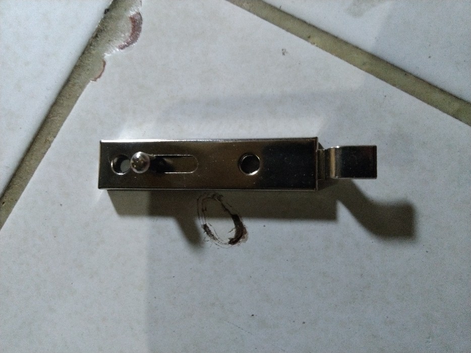 Hk Grendel Besar / Grandel Pintu/lemari /slot Pintu/lemari ( Besar) Tebal Dan Kwalitas Terjamin