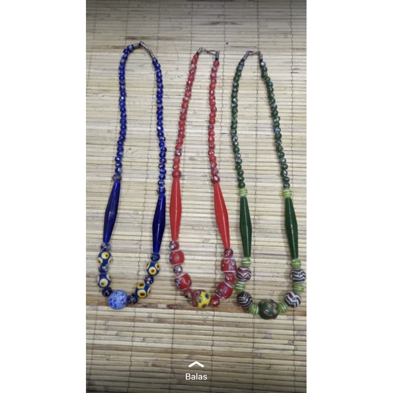 Kalung etnik batu kalimantan