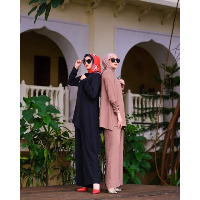 Laura Set by Rafika Store