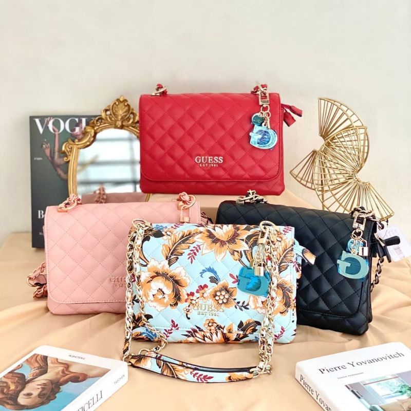 GUESSS Melise Flap Crossbody Bag