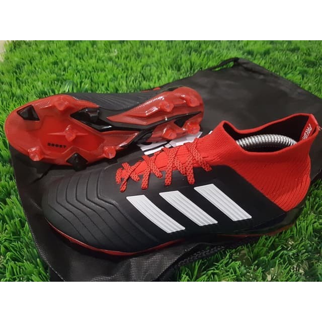 Soccer Adidas Predator 18.1 FG - Black Red
