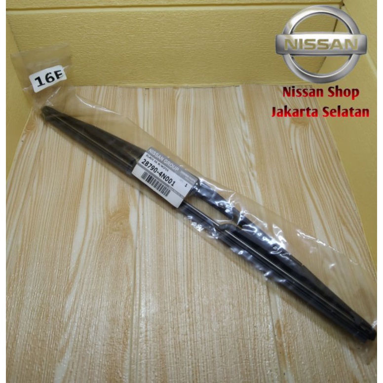 Wiper  belakang Nissan Serena C24