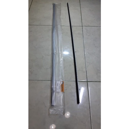 Weather Strip Katana / Karet Pelipit List Kaca lengkap dengan Klip