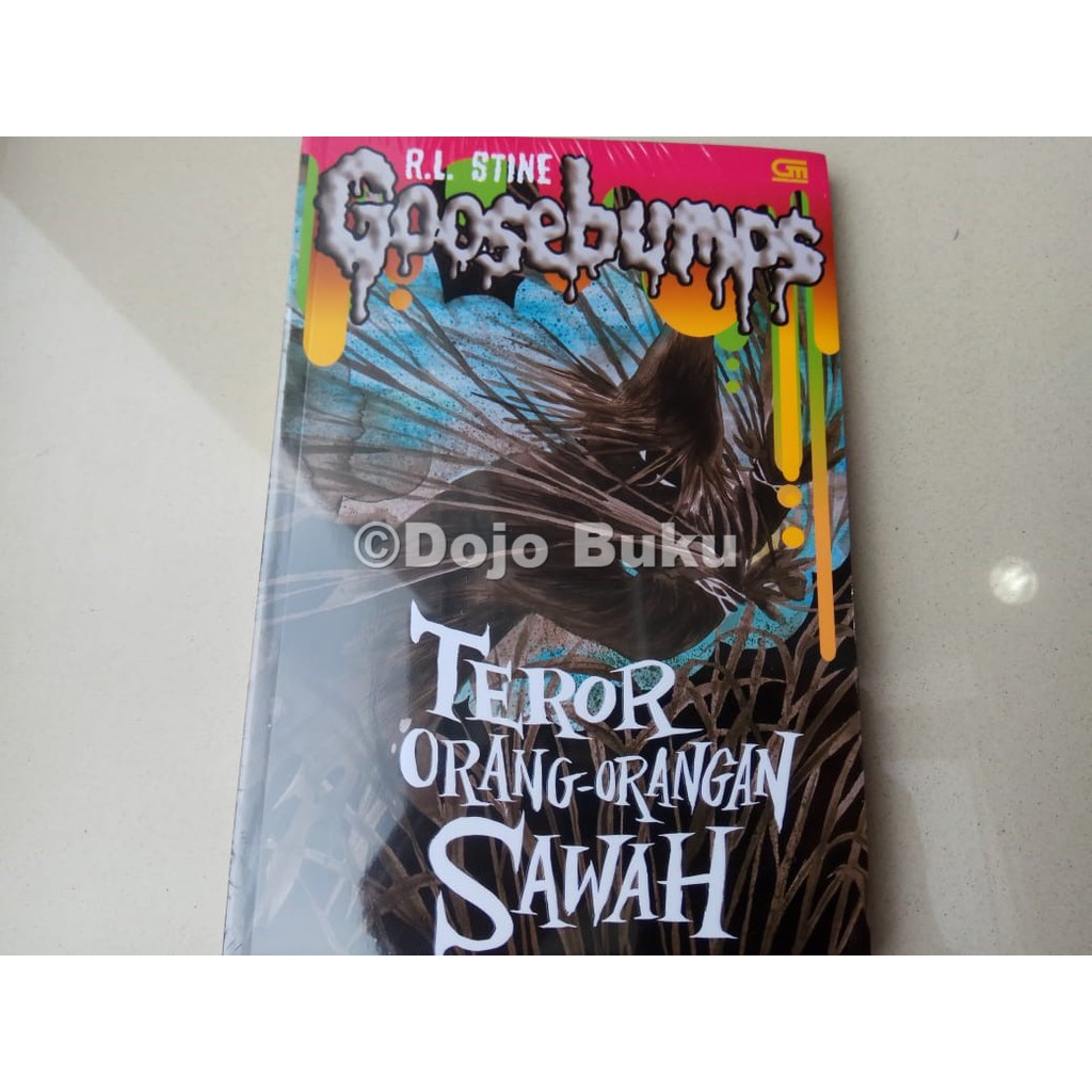 Goosebumps: Teror Orang-Orangan Sawah (The Scarecrow Walks at Midnight) R.l. Stine