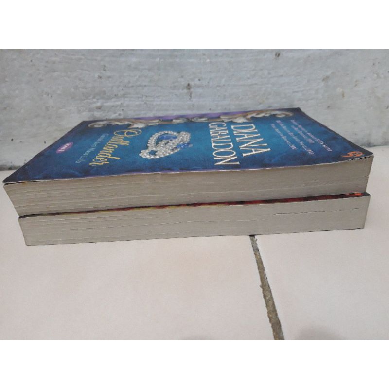 2 Novel Dewasa Terjermahan!. Oulander.( Gairah dari Masa Lalu ) By Diana Gabaldon tidak di jual terpisah-1