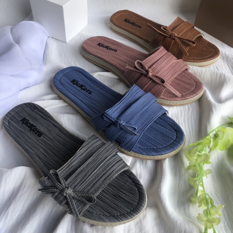 SLOP PITA 5 SANDAL SLOP FLAT CEWEK TERLARIS SENDAL WANITA POPULER PEREMPUAN KECE Series Sandal Slop Slip On Teplek Wanita Sandal Cewek RAMADHAN SALE GRATIS ONGKIR SENDAL WANITA SLOP RAJUT TEPLEK MURAH KEKINIAN SIMPLE SANTAI SANDAL PEREMPUAN FLAT SELOP SLI