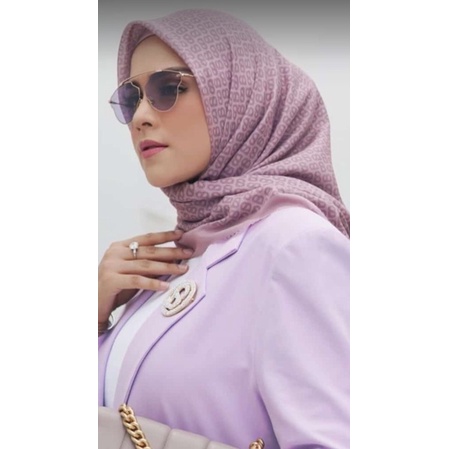 Buttonscarves Tapis Lotus