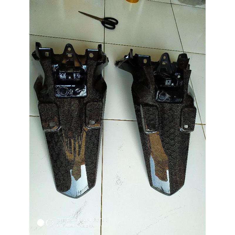 Spakbor Belakang Carbon Kevlar Hexagon Honda PCX Lokal
