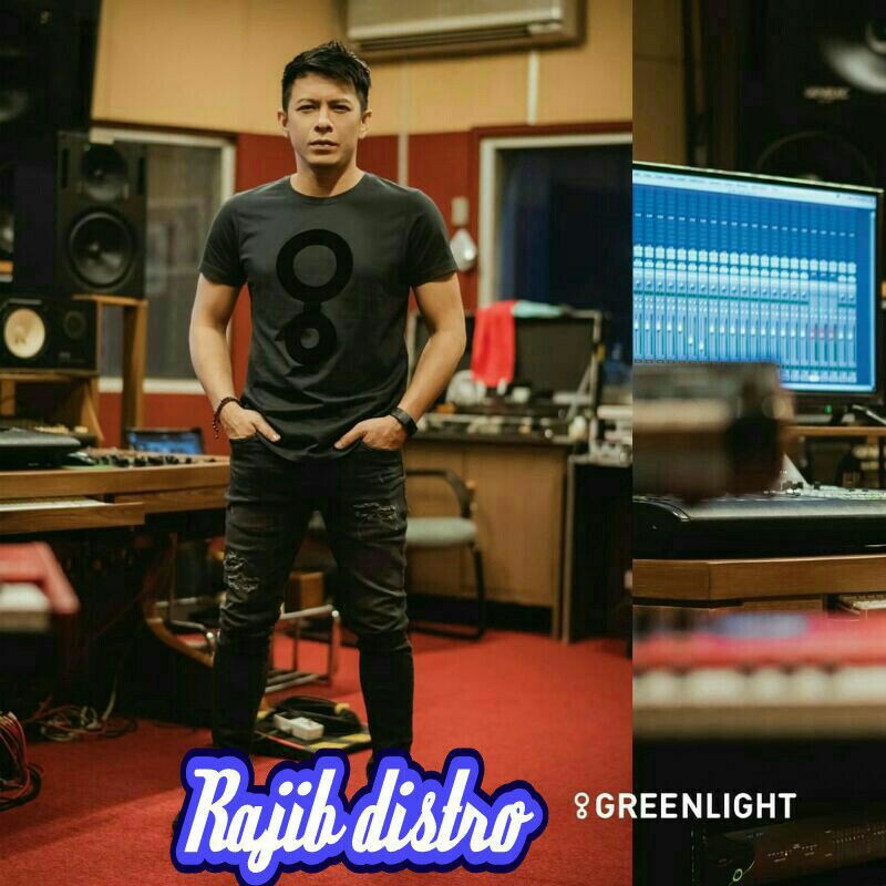 kaos distro aril noah greenlight/ kaos pria wanita/ baju cewek cowok