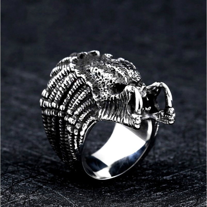 SEUSUK  Fashion Movie Alien Predator Finger for Men Gothic Style Ring Jewelry