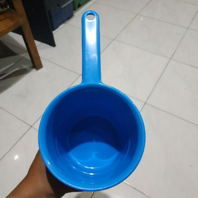 Gayung Air Deluxe Water Scooper 1.5 Litres Lion Star Gl15