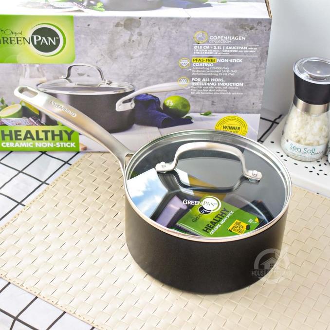 

GreenPan Copenhagen Black Covered Saucepan 18 Cm