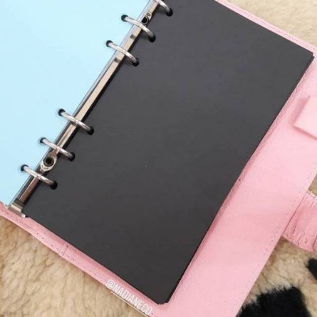 

Isi Kertas file polos A6
