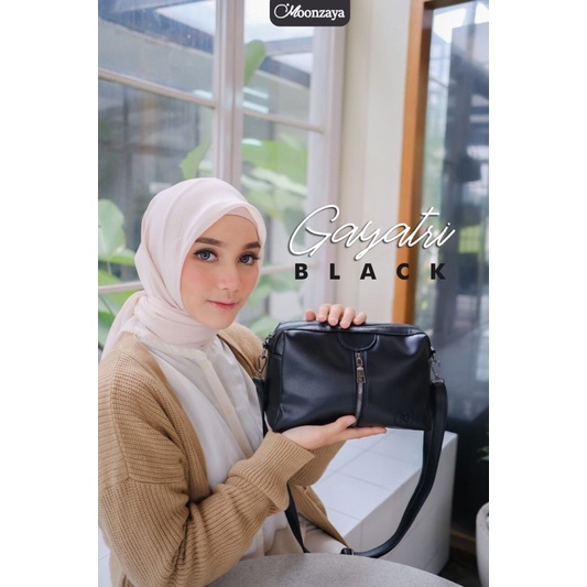 TAS GAYATRI BY MOONZAYA