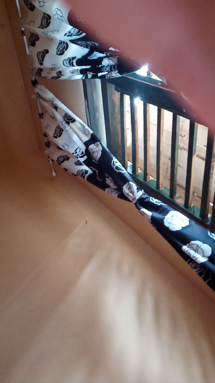 Gorden Pintu Gorden Jendela Motif Bunga Shabby Bunga Rose Merah Pink Ungu Biru Rainbow Tali Perekat