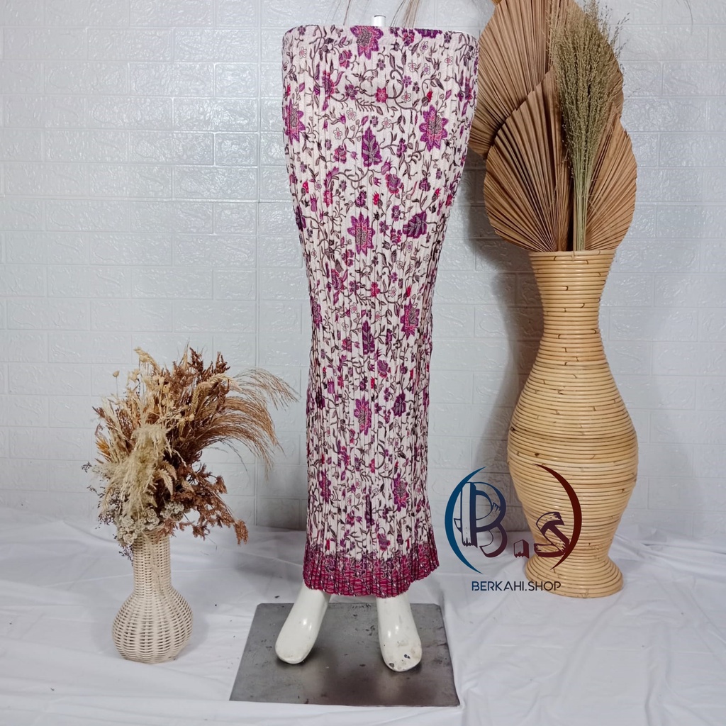 ROK PLISKET BATIK / ROK PLISKET KEBAYA / ROK PLISKET / ROK KEBAYA / BAWAHAN KEBAYA / ROK WISUDAH / MOTIF TANJUNG PINK