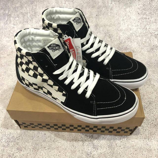 vans 42.5