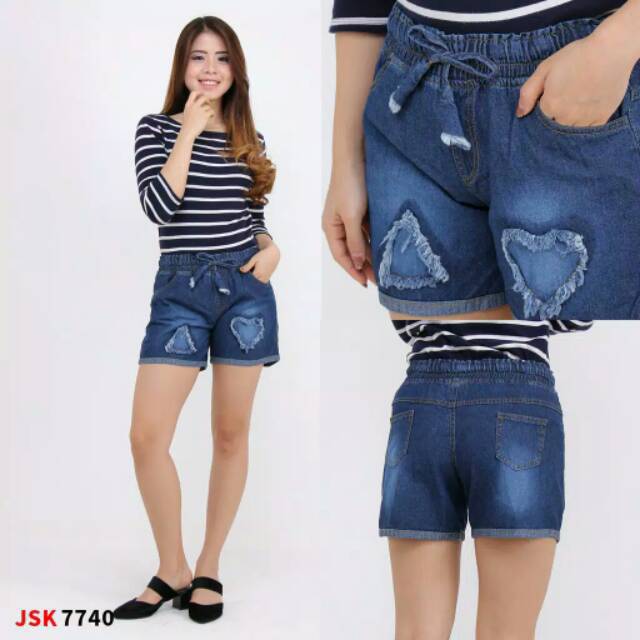 3 Warna Celana Pendek Jeans Pinggang Karet Wanita 3 Warna Celana Pendek Jeans Pinggang Karet Wanita