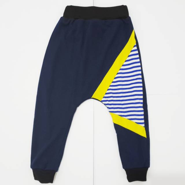 Celana Panjang ANEKA MOTIF Jogger Jeans Ripped Celana Panjang ANEKA MOTIF Jogger Jeans Ripped