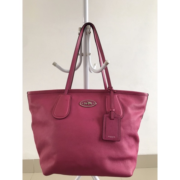 Preloved Totebag Coach cross grain taxi fuschia pink second