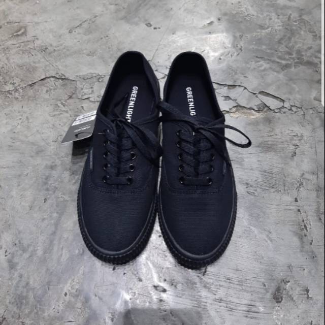greenlight sepatu