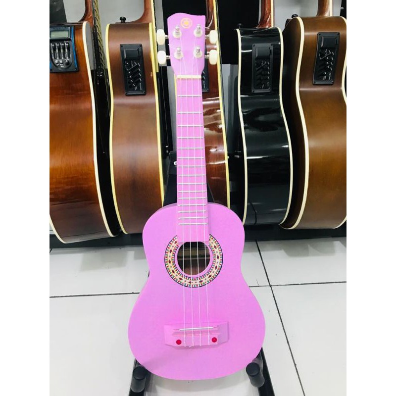 Ukulele senar 4