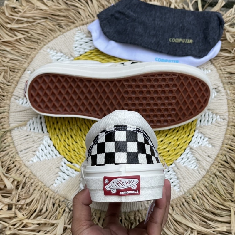 (GRATIS KAOS KAKI) 100% Real Pict Sepatu Vans Slip On Checkerboard