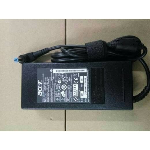 Adaptor Acer 19V 4.74A 90W ADP-90CD DB  Aspire 4741 5560