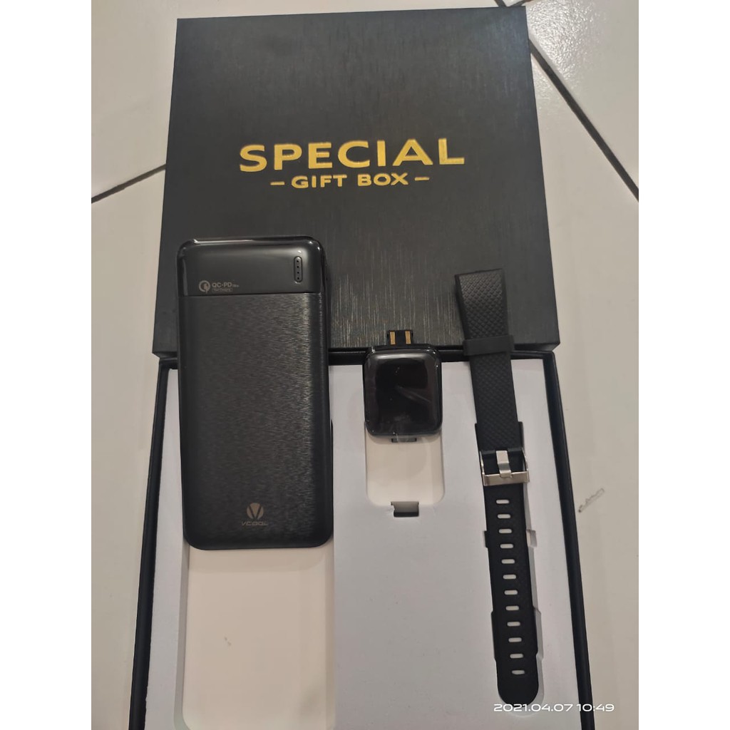 SPECIAL GIFTBOX VIVO 2 IN 1 ISINYA POWERBANK 10000 MAH &amp; SMARTBAND VIVO