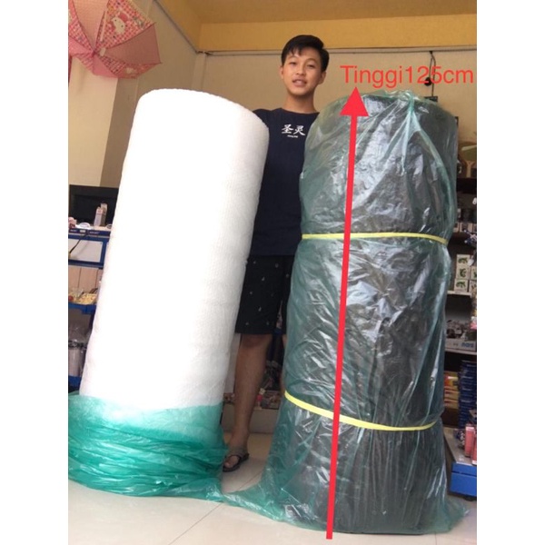 

Bubble Wrap tebal warna Hitam / Putih ukuran 125 cm. murah kiloan rol besar