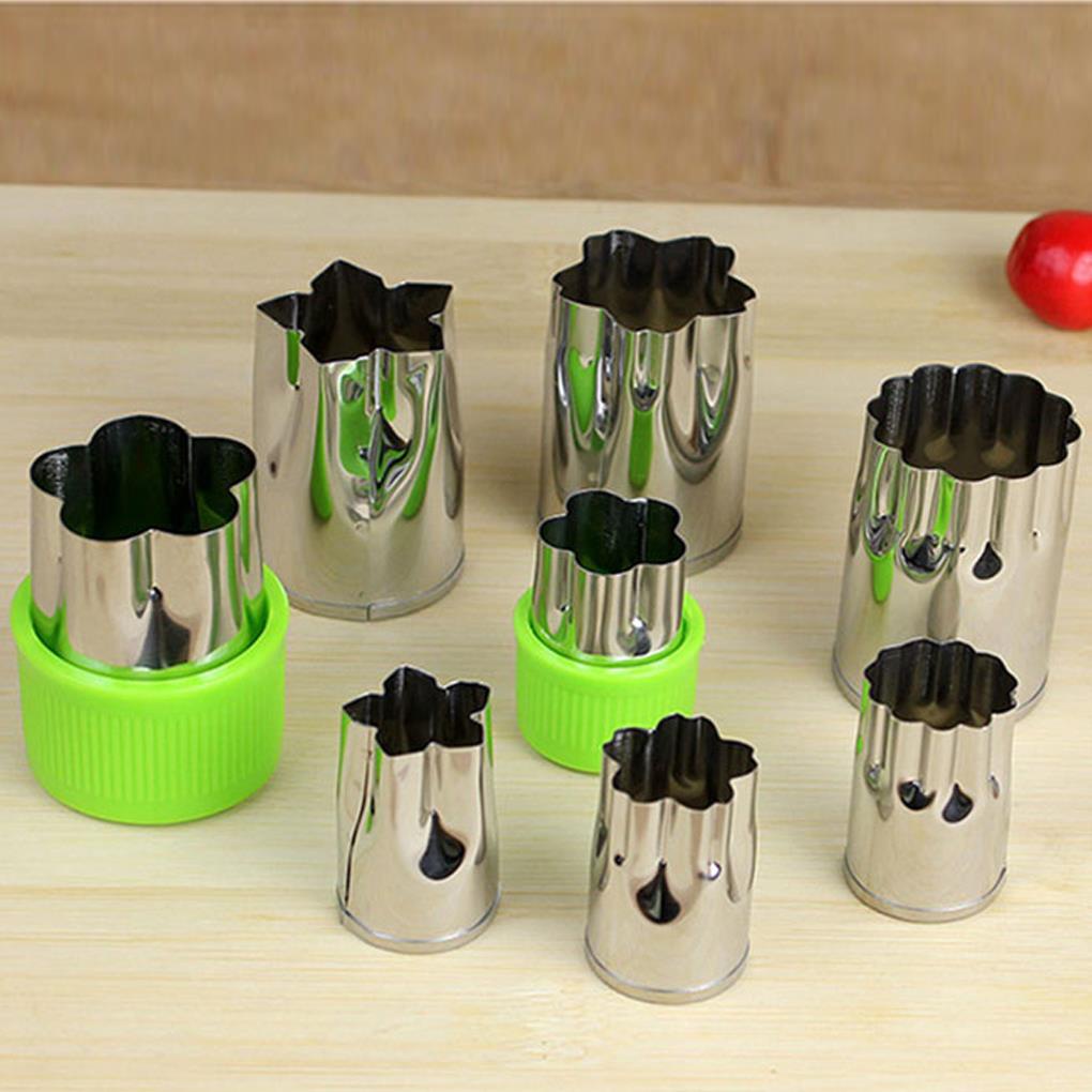 (house2020) 8pcs / Set Cetakan Pemotong Buah / Sayur Bentuk Bunga Bahan Stainless Steel Untuk Dapur