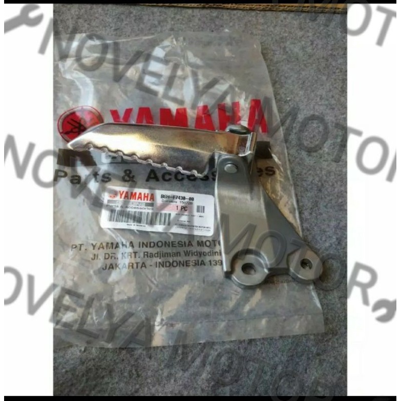 REAR FOOTREST PIJAKN KAKI SET BELAKANG KIRI NEW N MAX NMAX NEW 2020 2021 ORI B6H-F7430-00