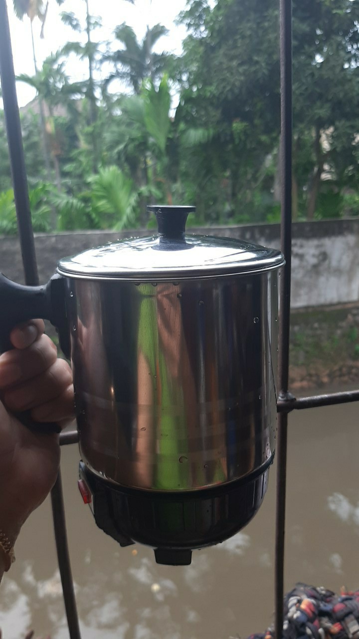 Mug Listrik Stainlis 11cm Lesindo