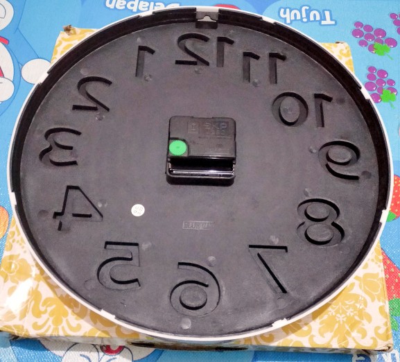 Jam Dinding Kikai Xym2738 Sweep Movement Diameter 30 Cm Best Seller