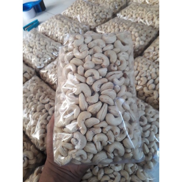 

Kacang Mede Mete Mente Mentah utuh murah