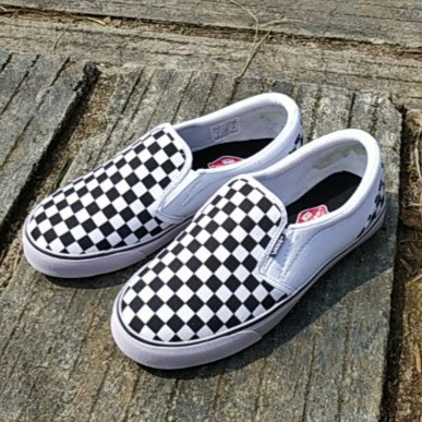 SEPATU PRIA SLIP ON SLIPON VANS SLOP CATUR PUTIH