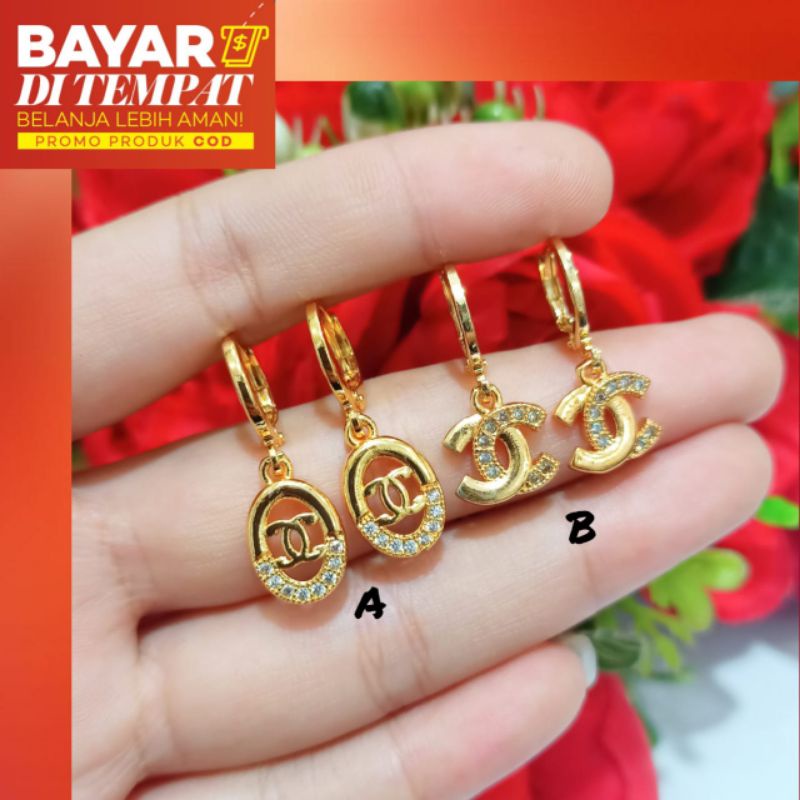 Anting TITANIUM Wanita brand logo ternama emas Korea anti karat