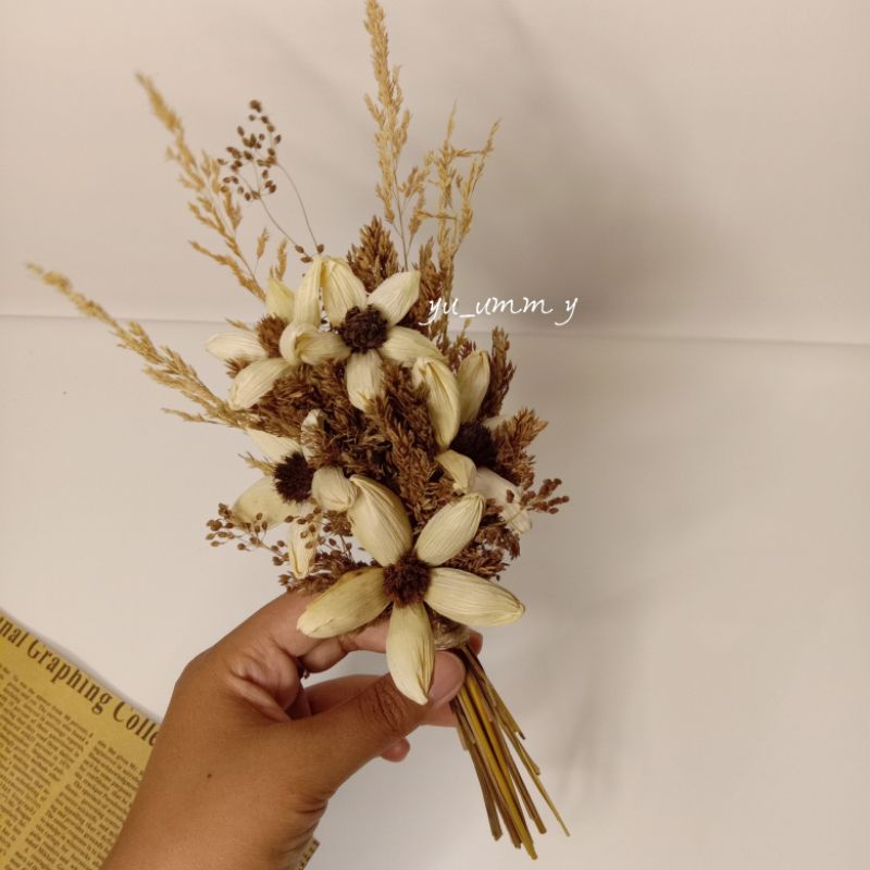 Small Handbouquet/Bouquet Dried Flower Local Aesthetic/Handbuket/Buket bunga kering/Rumput Kering/De
