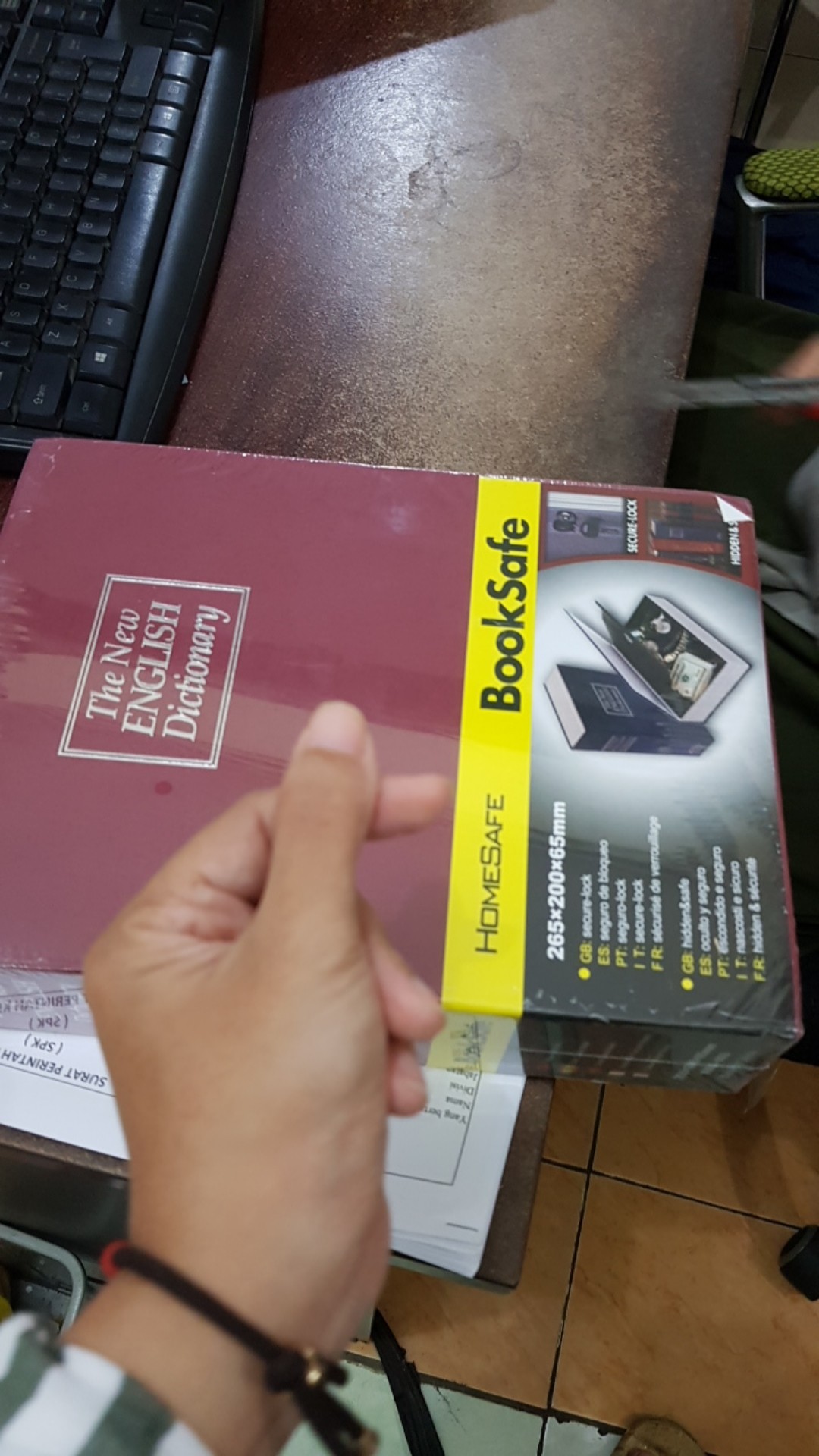 Brankas Mini Kotak Penyimpanan Brangkas Model Buku Kamus
