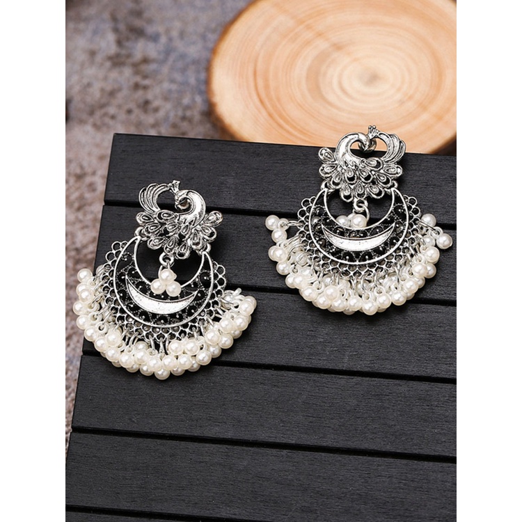 Anting Juntai Rumbai Desain Merak Bahan Alloy Warna Emas Gaya Vintage Untuk Wanita