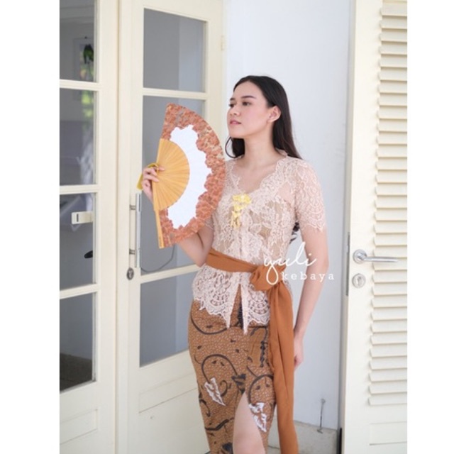 Set Kebaya Bali semi italy special Baby Milo | Kebaya Kondangan