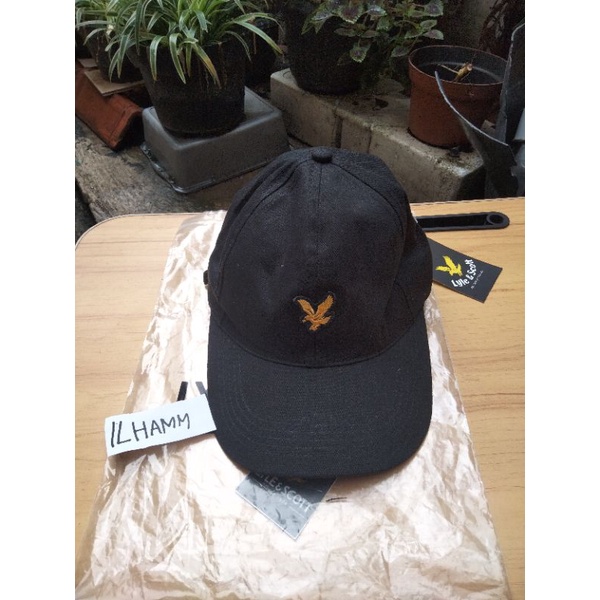 caps lyle and scott