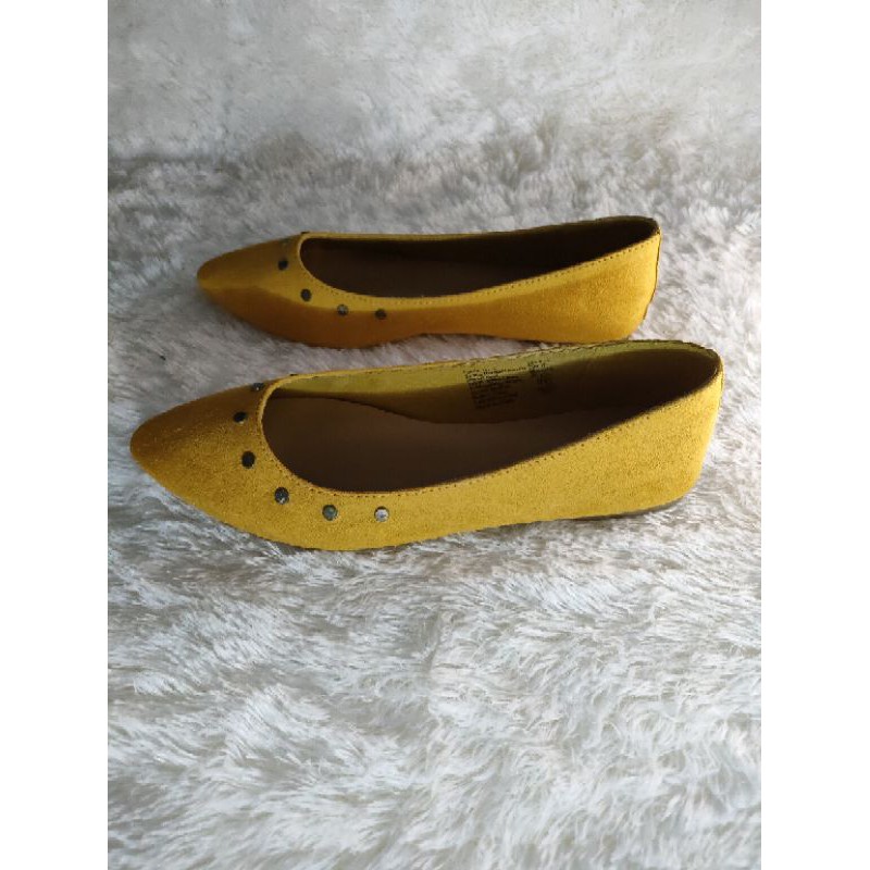 Fioni Flat Shoes - EU 37.