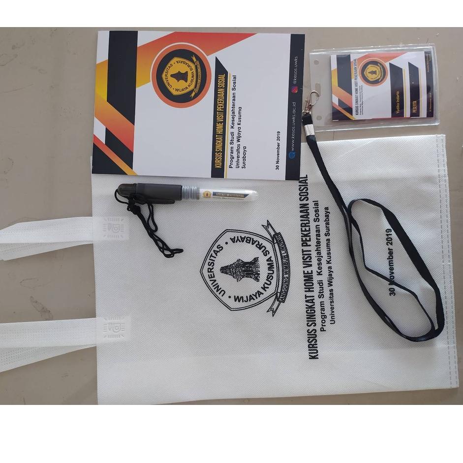 

⚡️BRANDS FESTIVAL⚡️ Seminarkit 3item (TAS HANDLE,POLPEN,NOTES,NAMETAG) 2 HARI JADI gas !!
